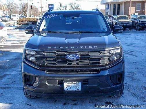 2025 Ford Expedition Active