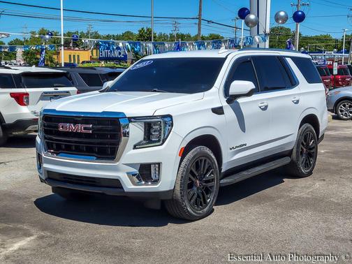 Summit White 2023 GMC Yukon SLE