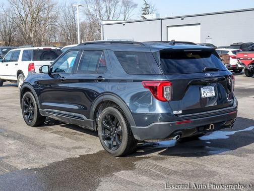 2022 Ford Explorer ST-Line