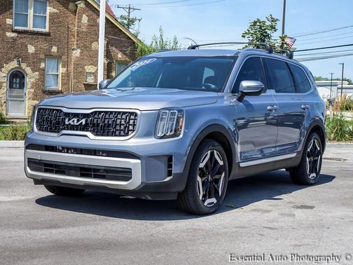 Everlasting Silver 2024 Kia Telluride EX