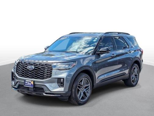 Gray Metallic 2025 Ford Explorer ST-Line