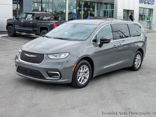 Ceramic Gray Clearcoat 2025 Chrysler Pacifica L