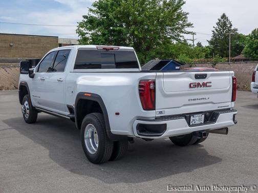 Summit White 2025 GMC Sierra 3500 Denali