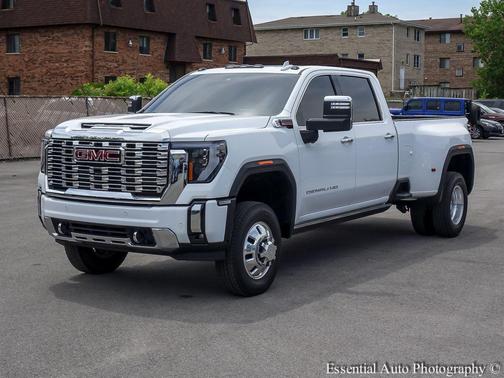 Summit White 2025 GMC Sierra 3500 Denali
