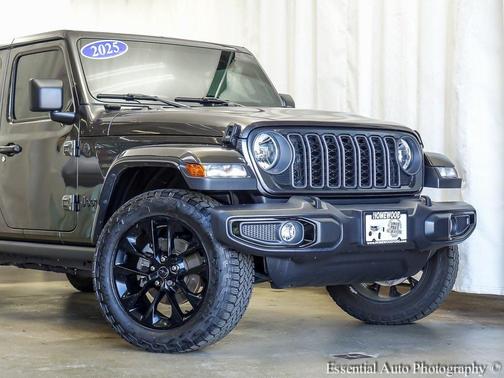 2025 Jeep Gladiator Nighthawk