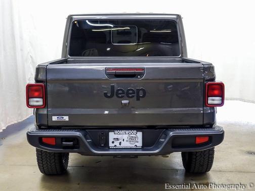 2025 Jeep Gladiator Nighthawk