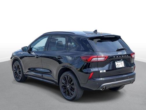 Agate Black Metallic 2023 Ford Escape ST-Line Elite