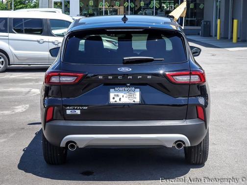 AGATE BLACK METALLIC 2024 Ford Escape Active
