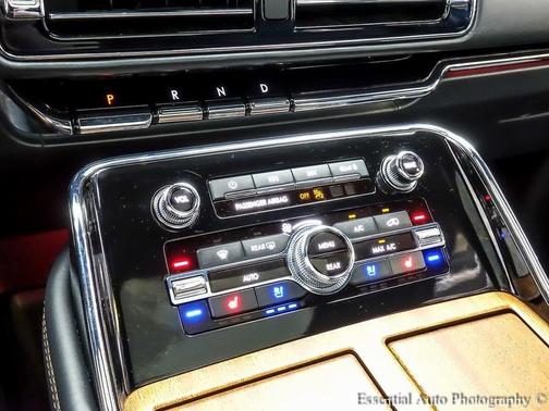 2022 Lincoln Navigator Black Label