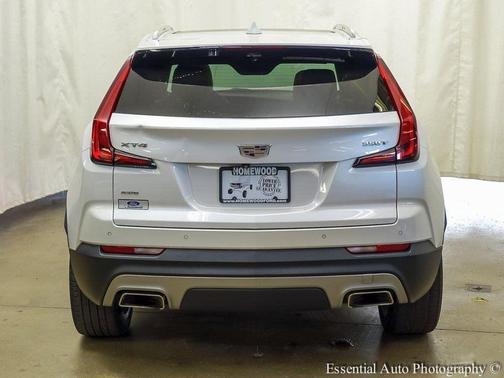 2022 Cadillac XT4 Premium Luxury