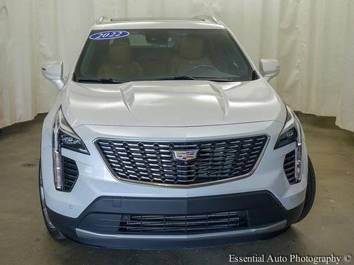 2022 Cadillac XT4 Premium Luxury
