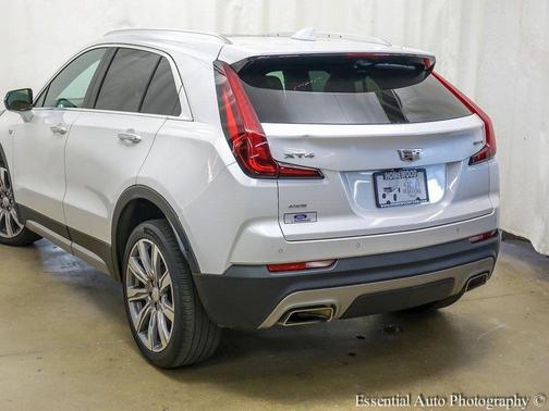 2022 Cadillac XT4 Premium Luxury