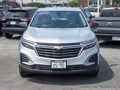 Silver Ice Metallic 2022 Chevrolet Equinox LS