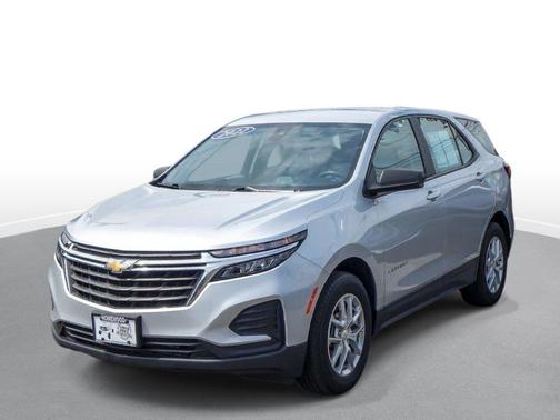 Silver Ice Metallic 2022 Chevrolet Equinox LS