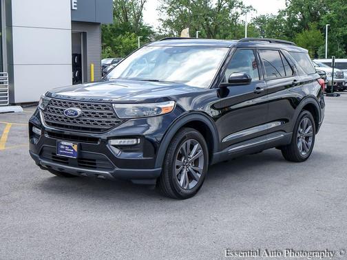 Agate Black Metallic 2022 Ford Explorer XLT