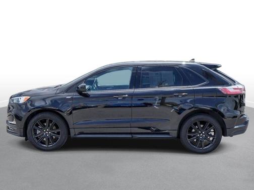 Agate Black Metallic 2022 Ford Edge ST Line
