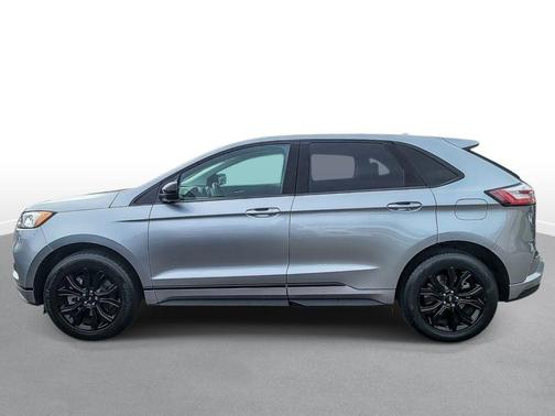 ICONIC SILVER 2024 Ford Edge SE