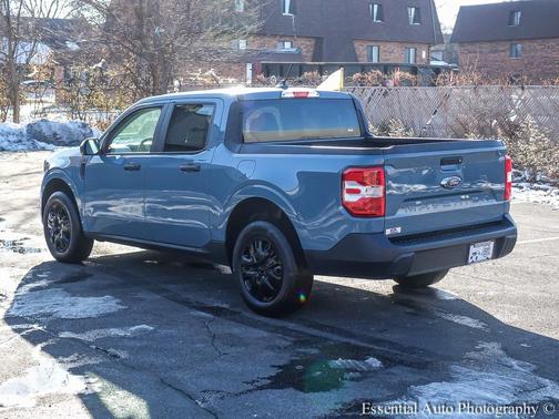 2022 Ford Maverick XL