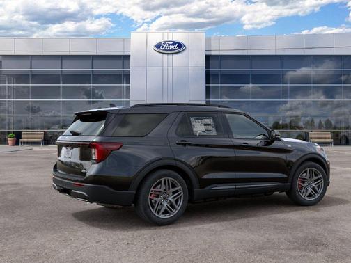 Agate Black Metallic 2027 Ford Explorer ST-Line