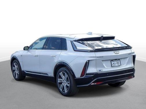 Crystal White Tricoat 2024 Cadillac LYRIQ Tech