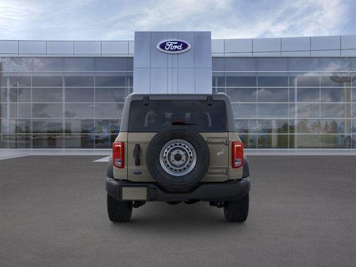 DESERT SAND 2025 Ford Bronco Base