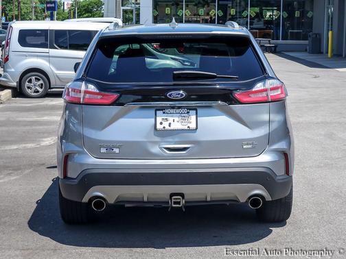 ICONIC SILVER 2020 Ford Edge SEL