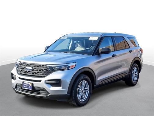 2022 Ford Explorer Base
