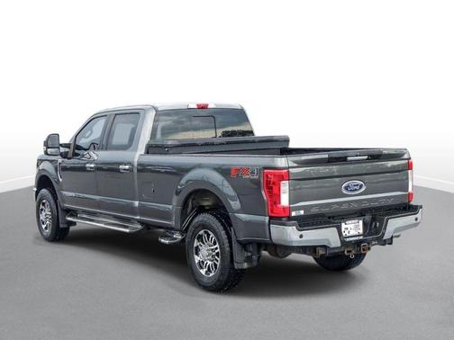 Magnetic Metallic 2019 Ford F-250 XLT