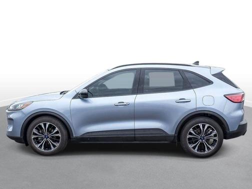 ICED BLUE SILVER METALLIC 2022 Ford Escape SE
