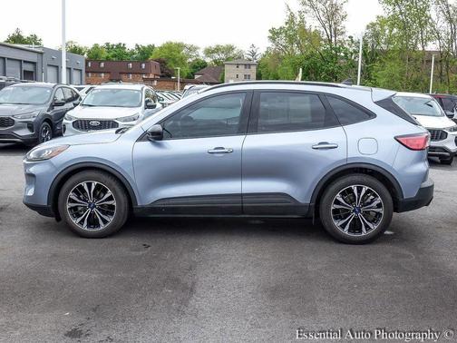 ICED BLUE SILVER METALLIC 2022 Ford Escape SE