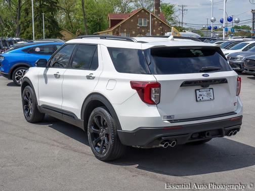 Star White Metallic Tri-Coat 2022 Ford Explorer ST