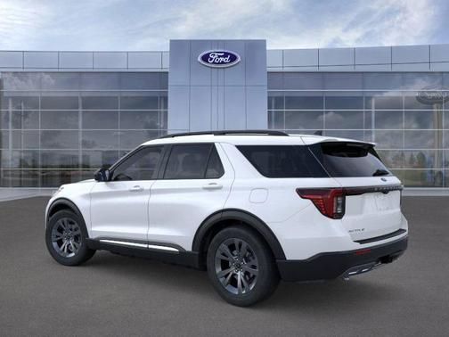 2025 Ford Explorer Active