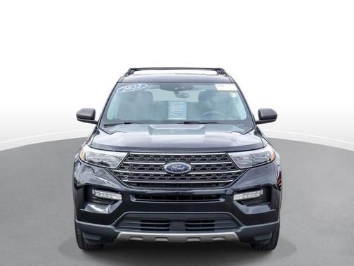 AGATE BLACK METALLIC 2022 Ford Explorer XLT