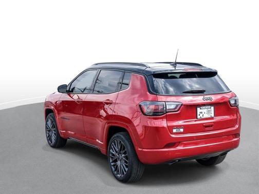 Redline Pearlcoat 2023 Jeep Compass High Altitude
