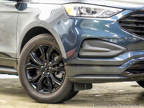 2022 Ford Edge SE