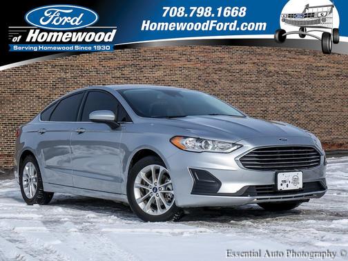 2020 Ford Fusion SE