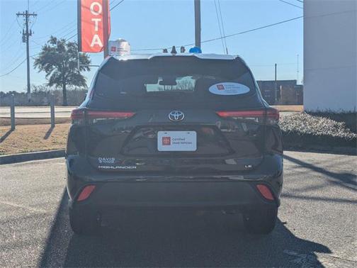 2023 Toyota Highlander LE