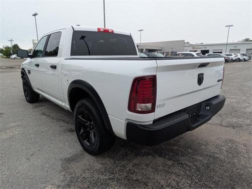 2024 RAM 1500 Classic Warlock Crew Cab 4x4 5'7' Box