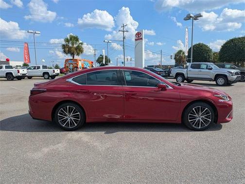 2024 Lexus ES 350 Base