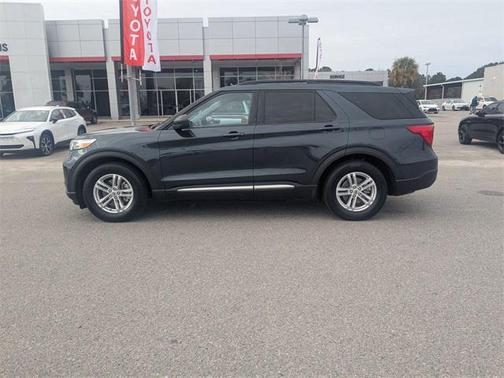 2024 Ford Explorer XLT