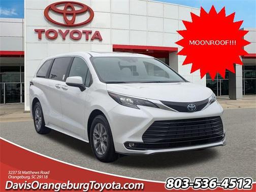 2025 Toyota Sienna XLE