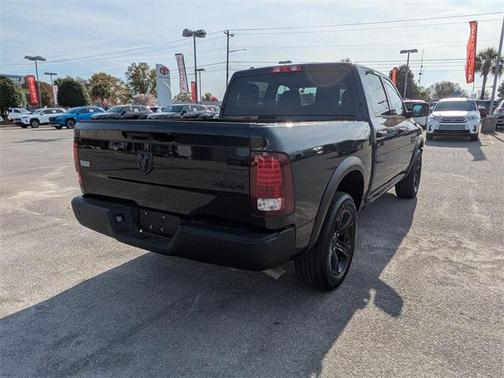 2024 RAM 1500 Classic Warlock Crew Cab 4x4 5'7' Box