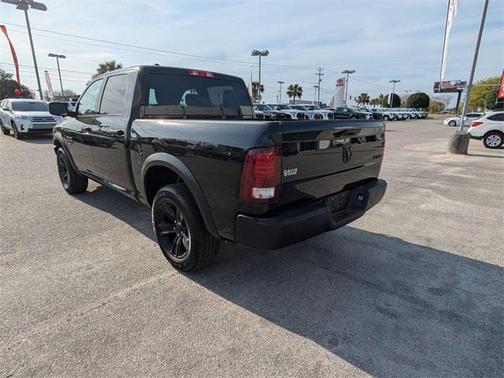 2024 RAM 1500 Classic Warlock Crew Cab 4x4 5'7' Box