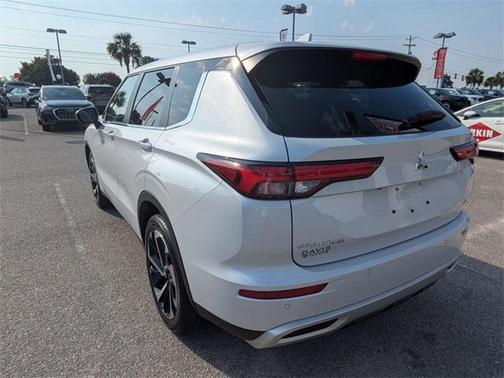 2024 Mitsubishi Outlander SE Black Edition S-AWC