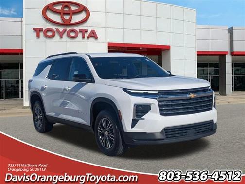 2025 Chevrolet Traverse LT