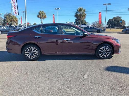 2025 Nissan Altima 2.5 SV