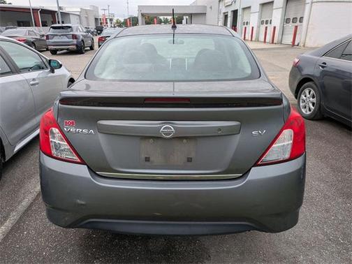 2017 Nissan Versa 1.6 SV