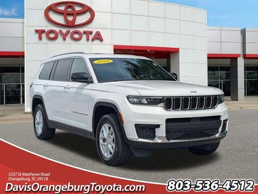 Bright White Clearcoat 2025 Jeep Grand Cherokee L Laredo