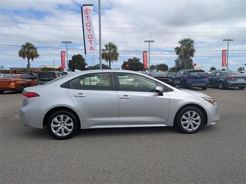 2023 Toyota Corolla Hybrid XLE