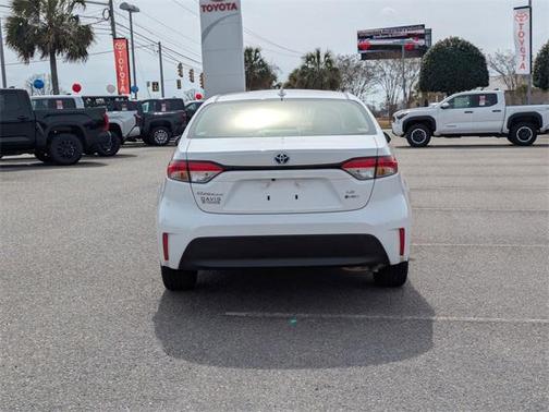 2025 Toyota Corolla Hybrid LE